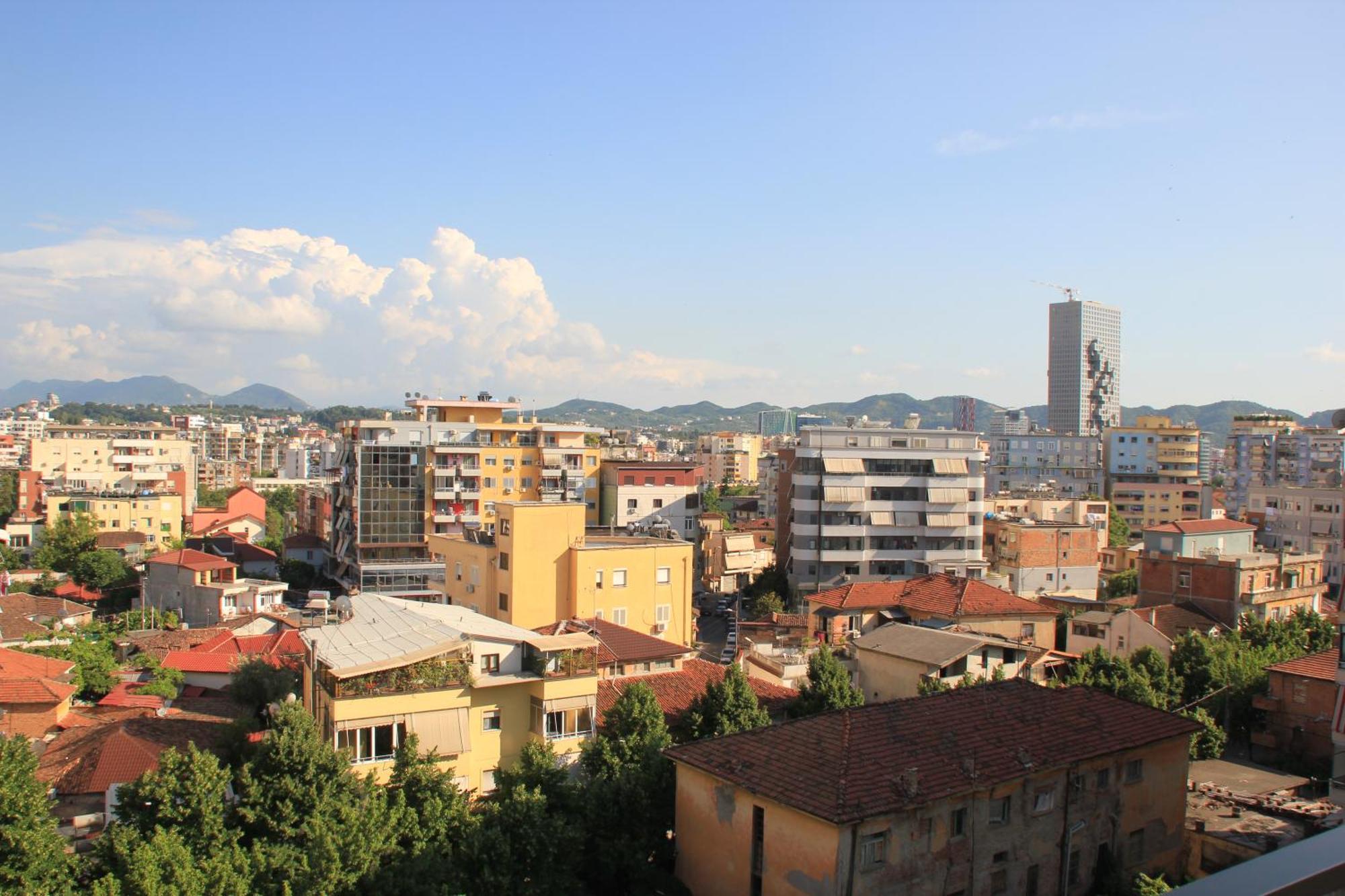 Tirana Cityscape Kültér fotó